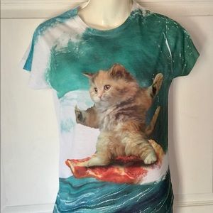 Hot Topic Kitty 🐱 T-shirt medium nwot